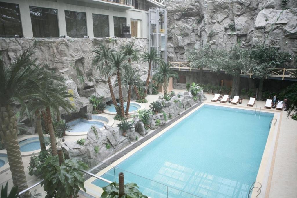 The Hot Spring Hotel Of The Hot Club Peking Kültér fotó